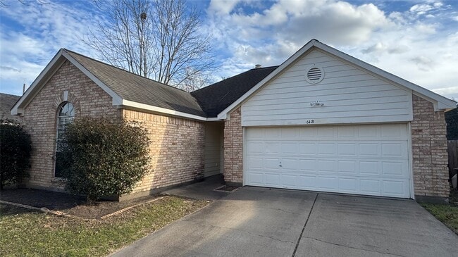 Building Photo - 6418 New World Dr