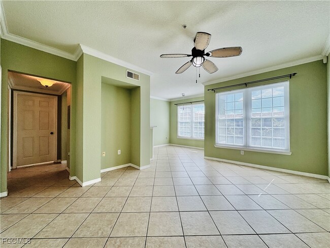 Photo - 23660 Walden Center Dr Unidad 309