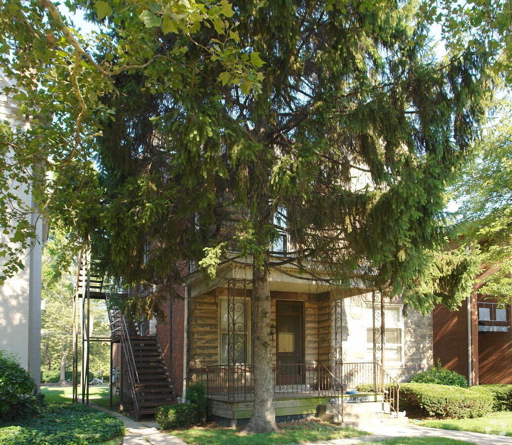 Photo - 1457 Neil Ave