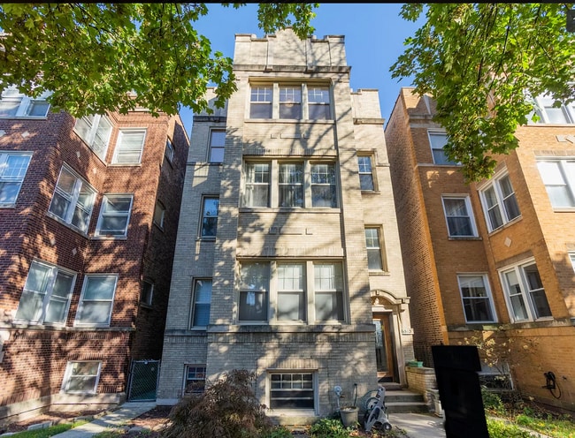 Photo - 6513 N Bosworth Ave Apartment Unit Sunny Flat on Bosworth