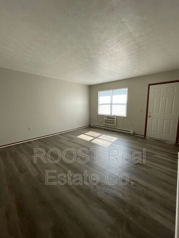 Photo - 209 N Madison Rd