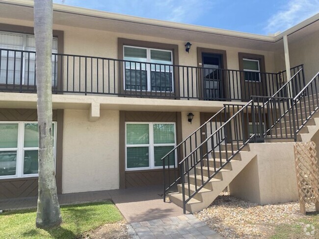 Building Photo - 2 bedroom 2 bathroom furnished seasonal re... Rental