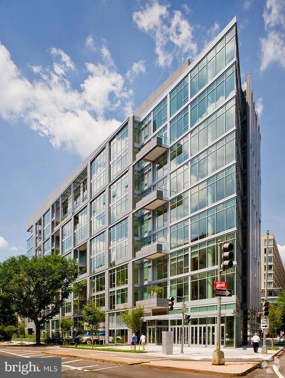 Building Photo - 1177 22nd St NW Unit 2B Rental