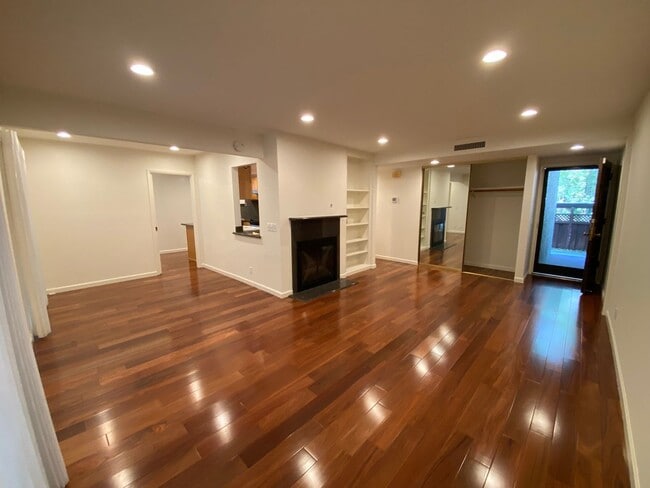 Photo - 20812 4th St Unit 11