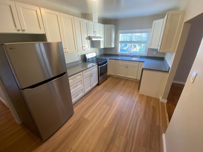 Photo - 540 32nd St Unit C