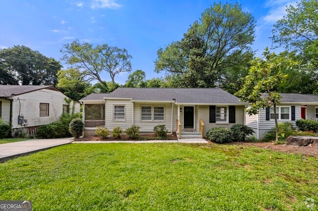Building Photo - 990 Lindridge Dr NE Rental