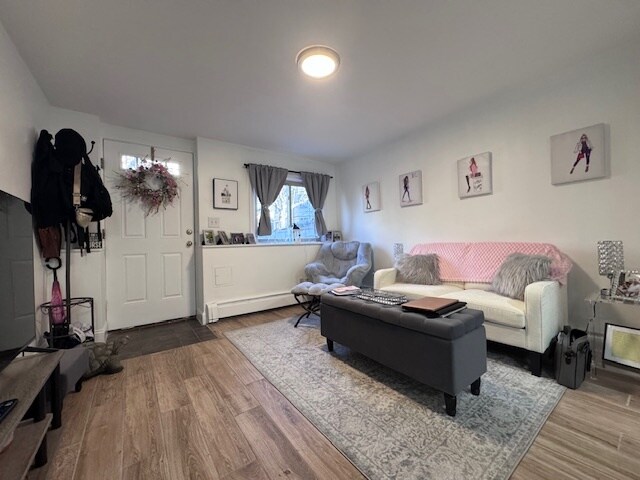 Photo - 15 University Rd Unidad #E