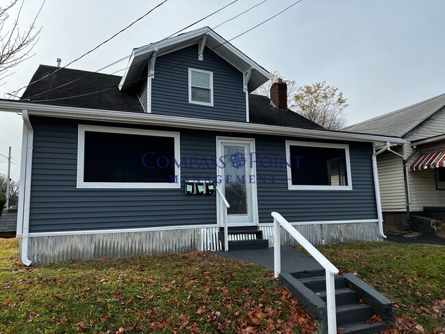 Building Photo - 218 E 7th St Unit #2