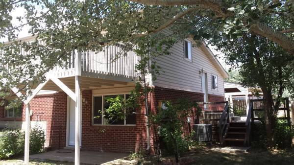 Building Photo - AMAZING 3 Bed 2 Bath Townhome in Lafayette- Available August 10th