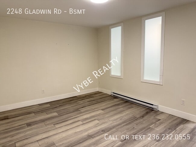 Photo - Suite Steps to Mill Lake Unit Bsmt