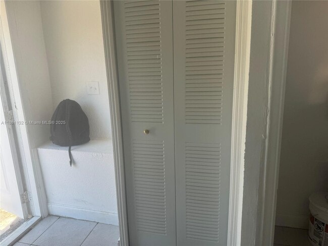 Photo - 612 NW 2nd Ave Unidad 2