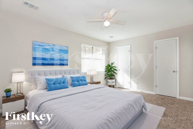 Photo - 150 Domino Ct