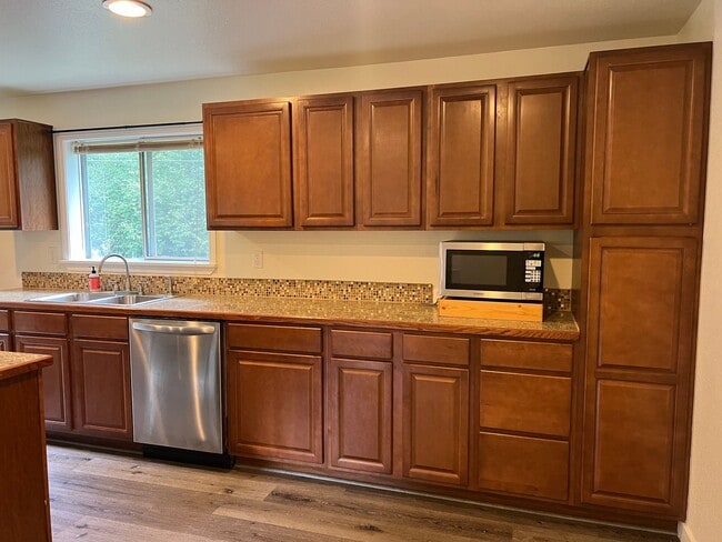 Photo - 19704 44th St SE Unidad A