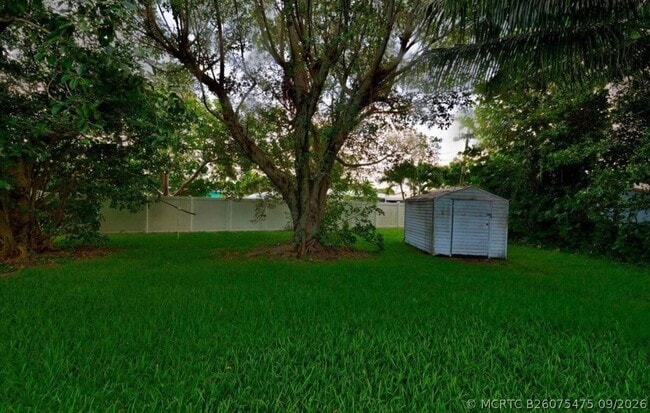 Photo - 583 NW 12th Terrace