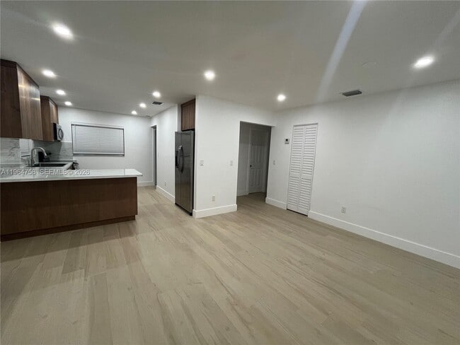 Photo - 108 Caribbean Ave Unidad 2