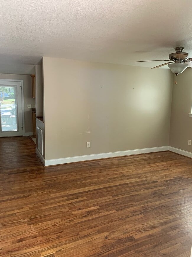 Photo - Charming Cottage in Gainesville