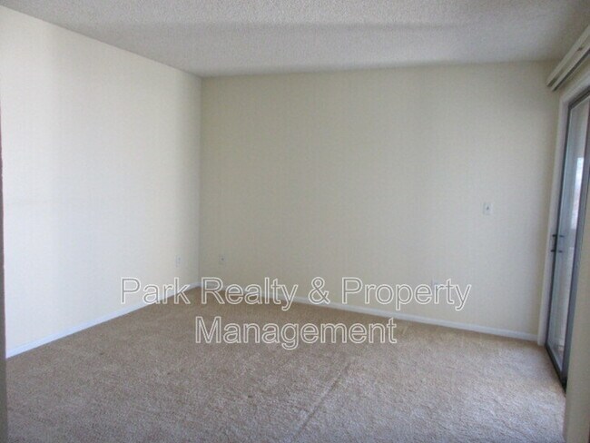 Photo - 13950 E Oxford Pl