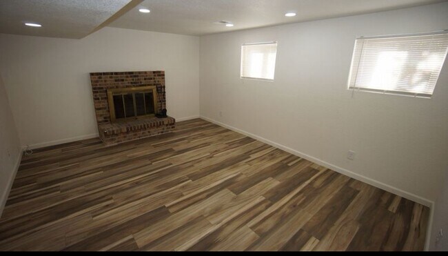 Photo - 6252 S Ash Cir W