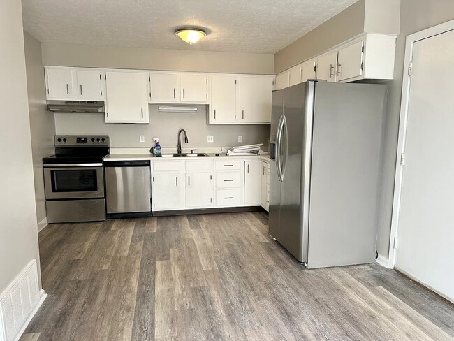 Photo - 351 Chadwick Pl