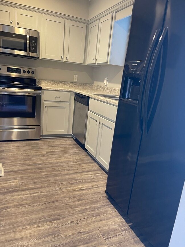 Photo - Beautiful Duplex Close to Mid-Town Savannah