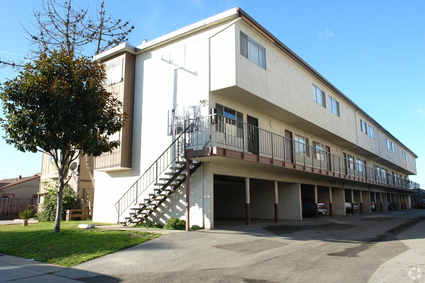 Magnolia Apartments - Magnolia Apartments
