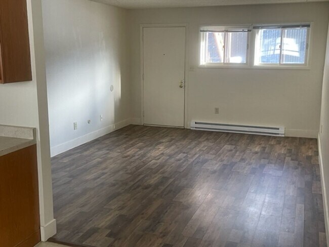 1502 Ernest Ave Unit 6