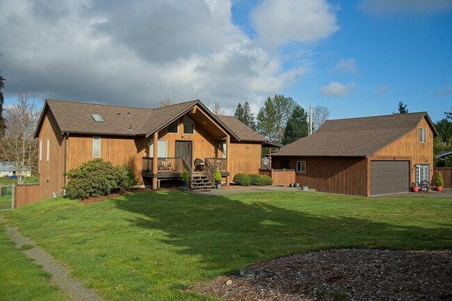 Photo - 11802 74th Ave E