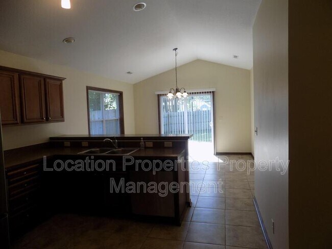 Photo - 433 Arkansas St