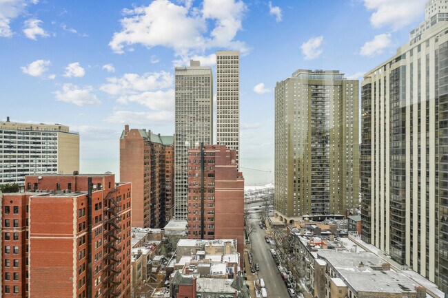 Photo - 40 E Cedar St Unit 21C