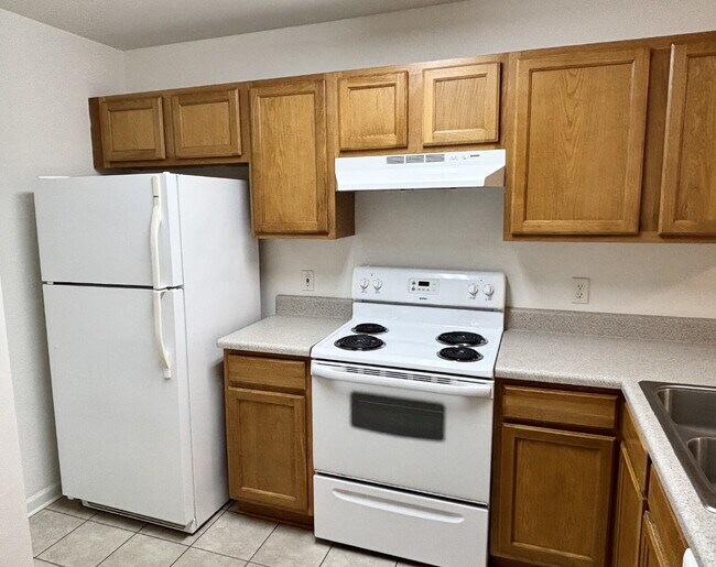 Photo - "Charming 2-Bed, 2-Bath Townhouse in Fort ...