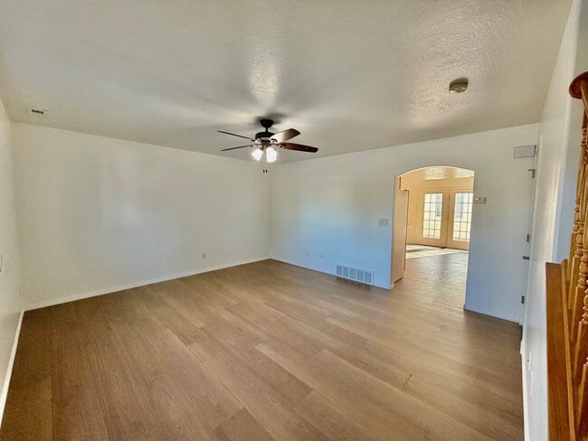 Photo - 88 Hampton Pl