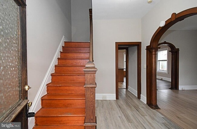 Photo - 778 Starr St