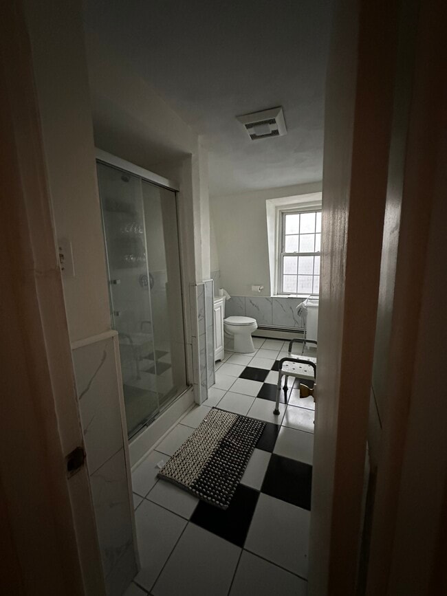 Photo - 125 London St Unit Apartment 3