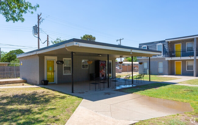 Leasing Office