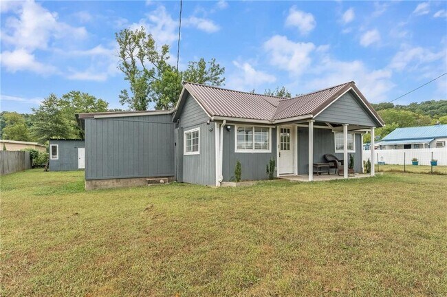 Photo - 301 Melton Dr House