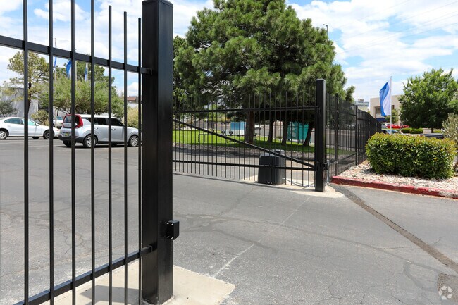 Gated Entrance - Canyon Crest