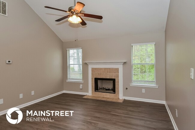 Photo - 1367 Camrose Ct