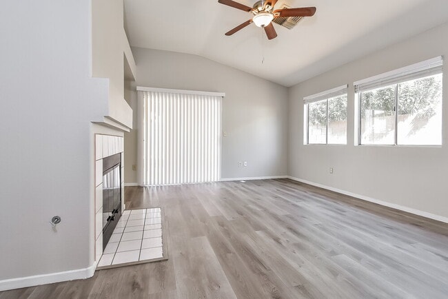 Photo - 5244 Del Lago Dr