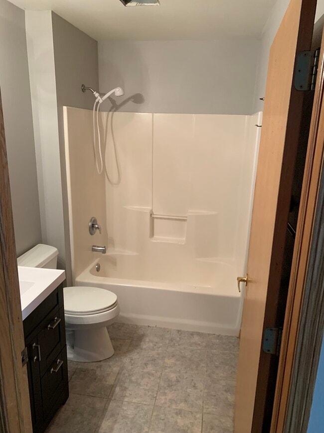 Up Stairs bathroom - N5527 Penny Lane