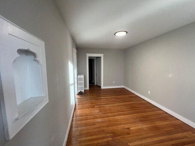 Photo - 54 Brook St Unit 5