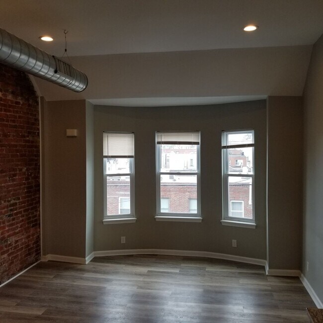 Photo - 1112 Mifflin St Unit 3rd Fl.