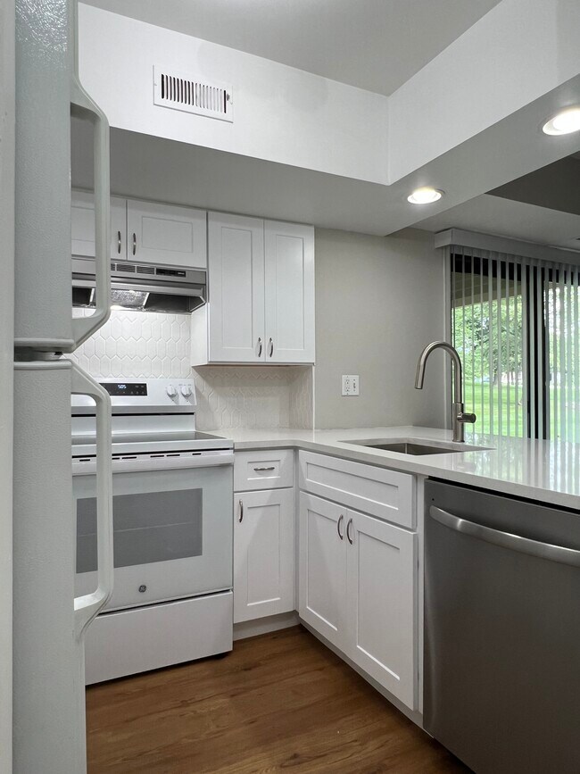 Photo - 225 Briarcrest Unit 202