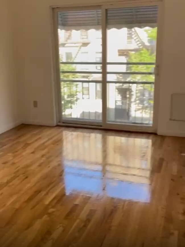 Family Room - 1833 Phelan Pl Apartamentos Unidad 3A