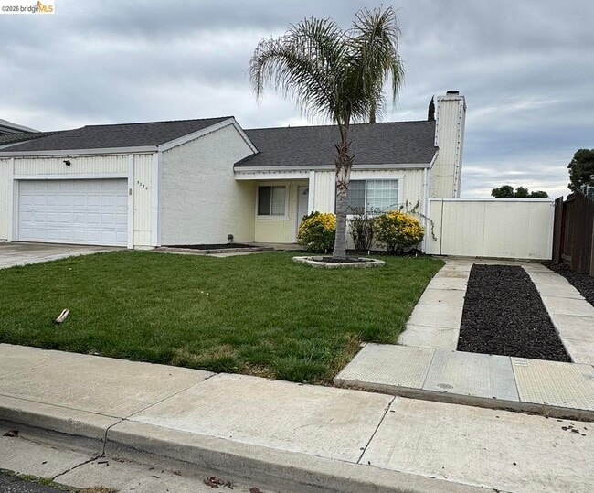 Photo - 5250 Riverlake Rd