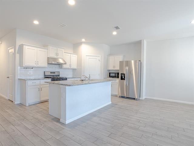 Photo - 8645 Mirror Lk Dr