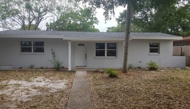 Building Photo - Newly Renovated 3 Bed / 2 Bath Home in Nor...