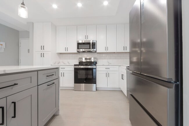 Photo - 205 Yoakum Pky Unidad 516