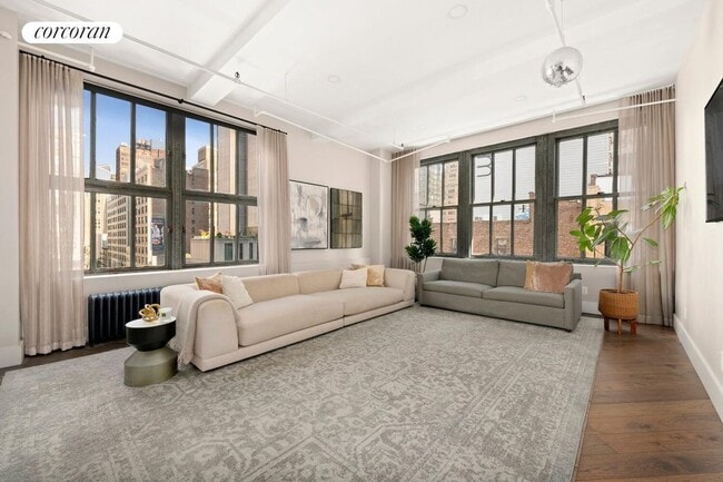 Photo - 50 W 29th St