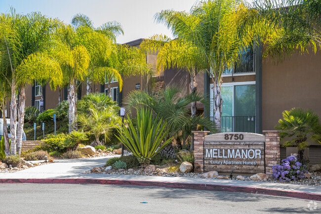 Entrance - Mellmanor Apartments
