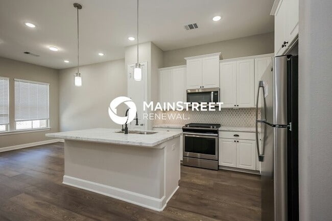 3 Bedroom Pet-Friendly Home in Houston, TX with Main Street Renewal